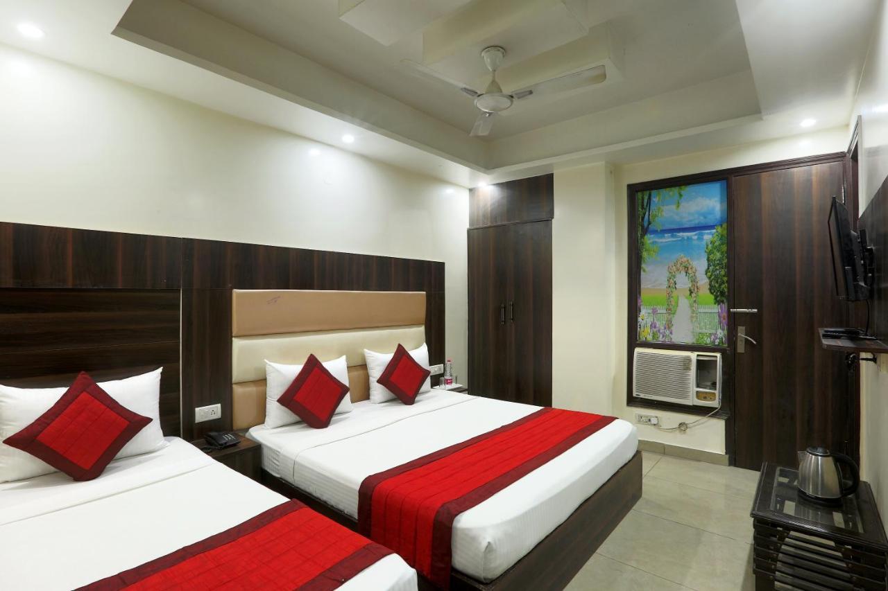 Airport Hotel Mayank Residency New Delhi Buitenkant foto