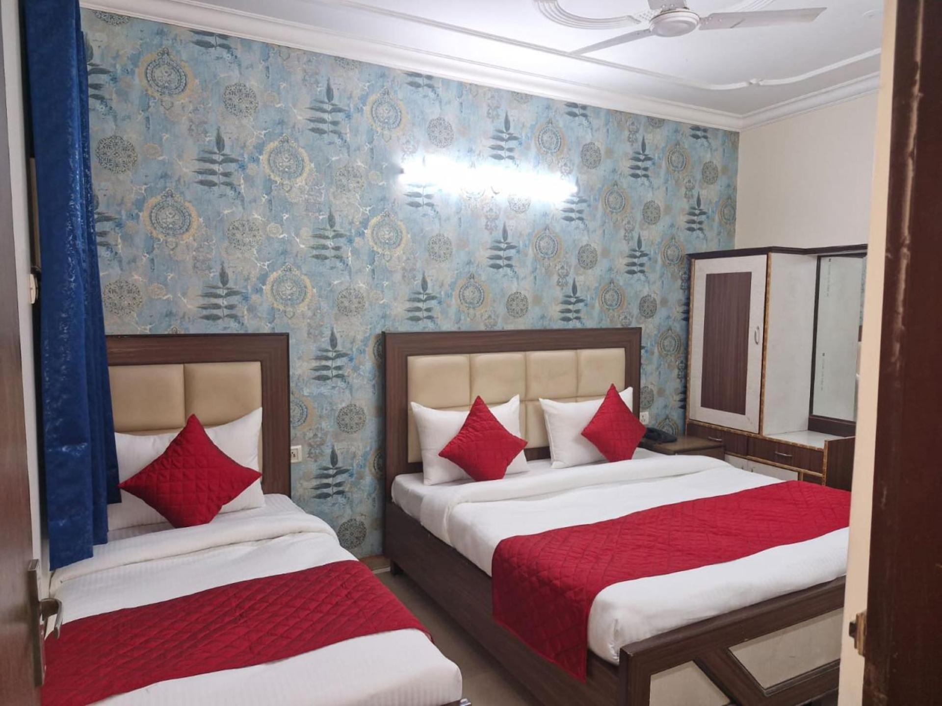 Airport Hotel Mayank Residency New Delhi Buitenkant foto