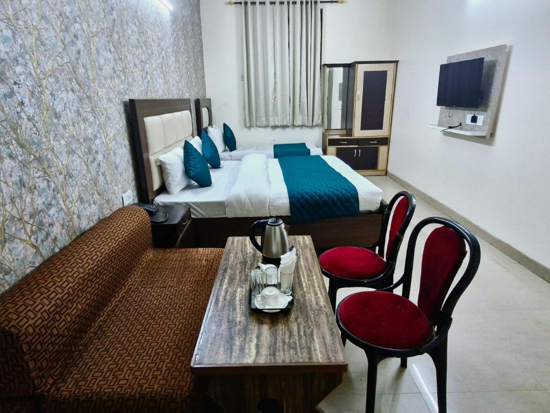 Airport Hotel Mayank Residency New Delhi Buitenkant foto