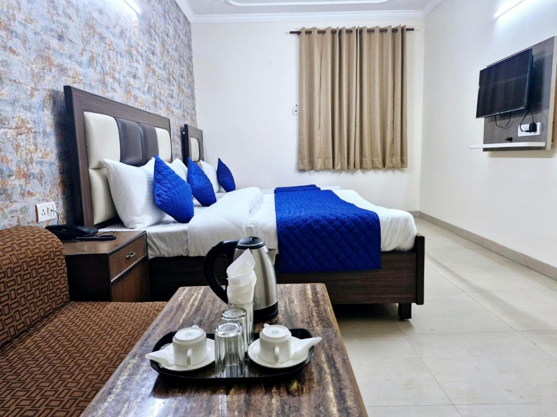 Airport Hotel Mayank Residency New Delhi Buitenkant foto