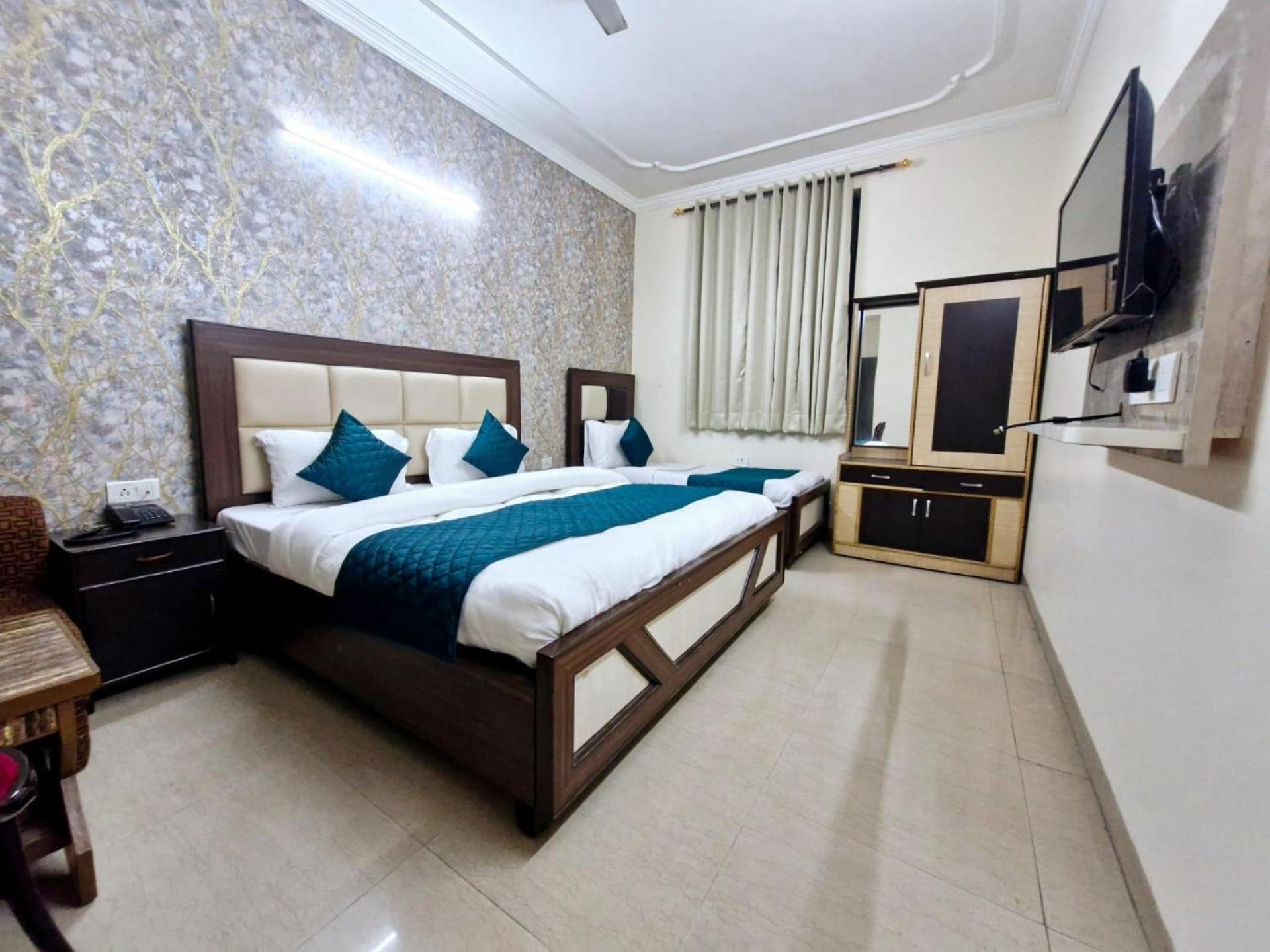 Airport Hotel Mayank Residency New Delhi Buitenkant foto