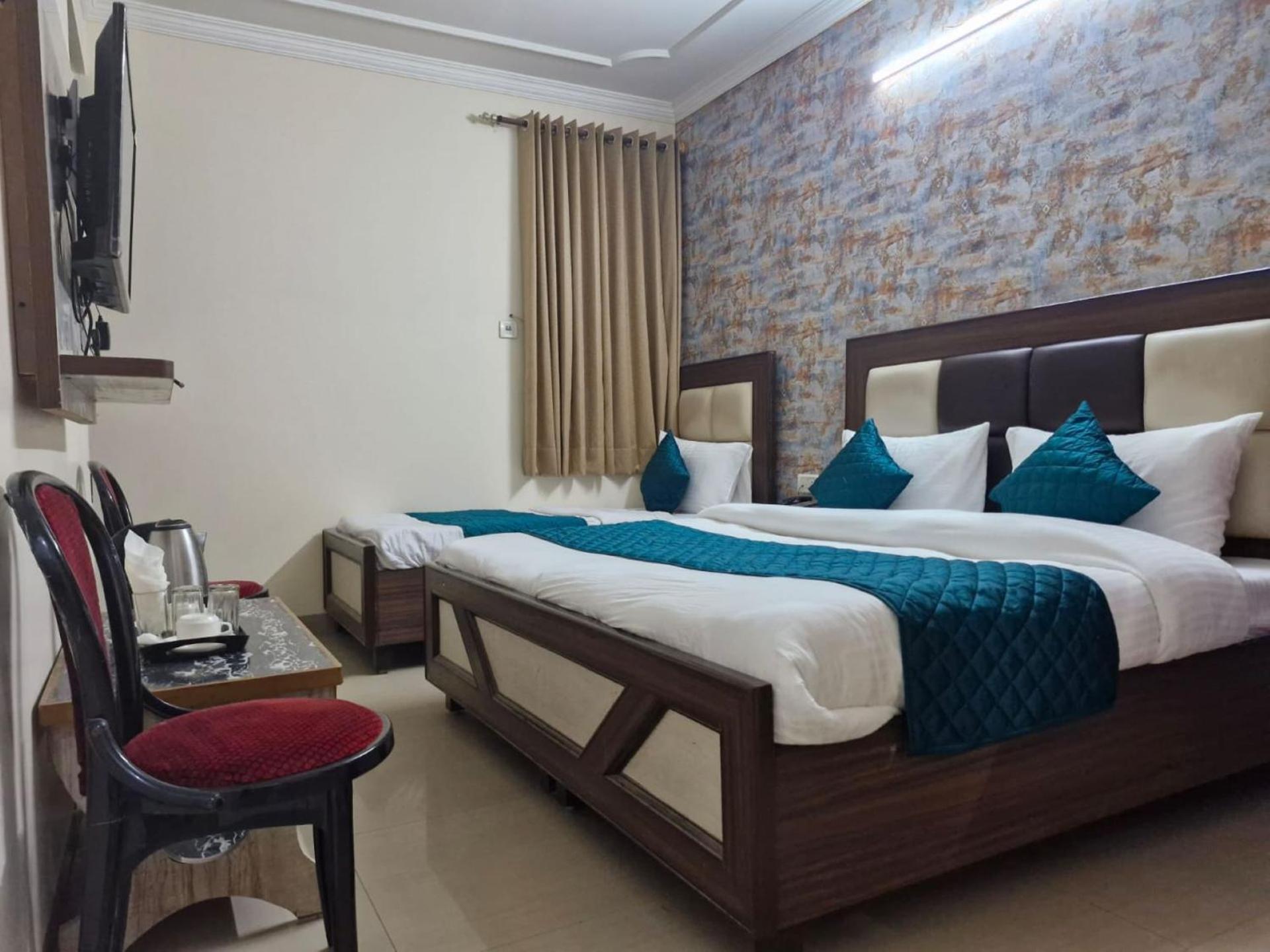 Airport Hotel Mayank Residency New Delhi Buitenkant foto