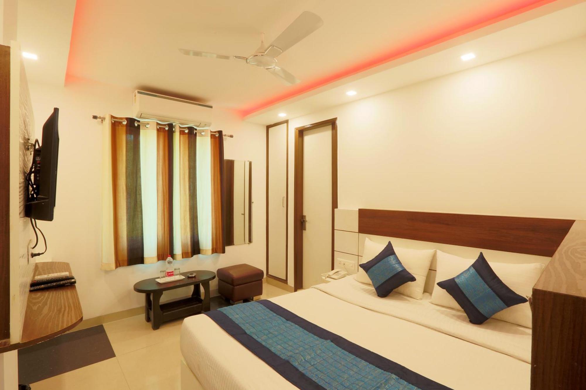 Airport Hotel Mayank Residency New Delhi Buitenkant foto