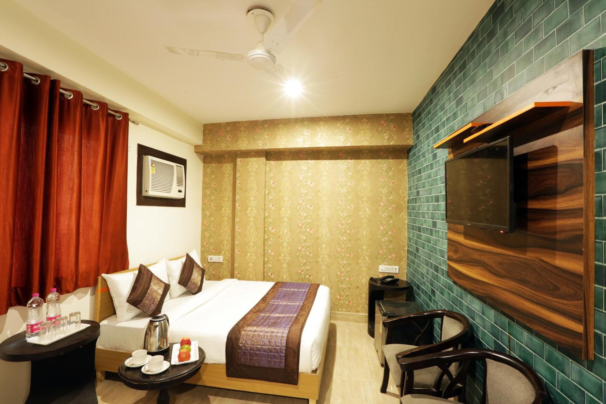 Airport Hotel Mayank Residency New Delhi Buitenkant foto