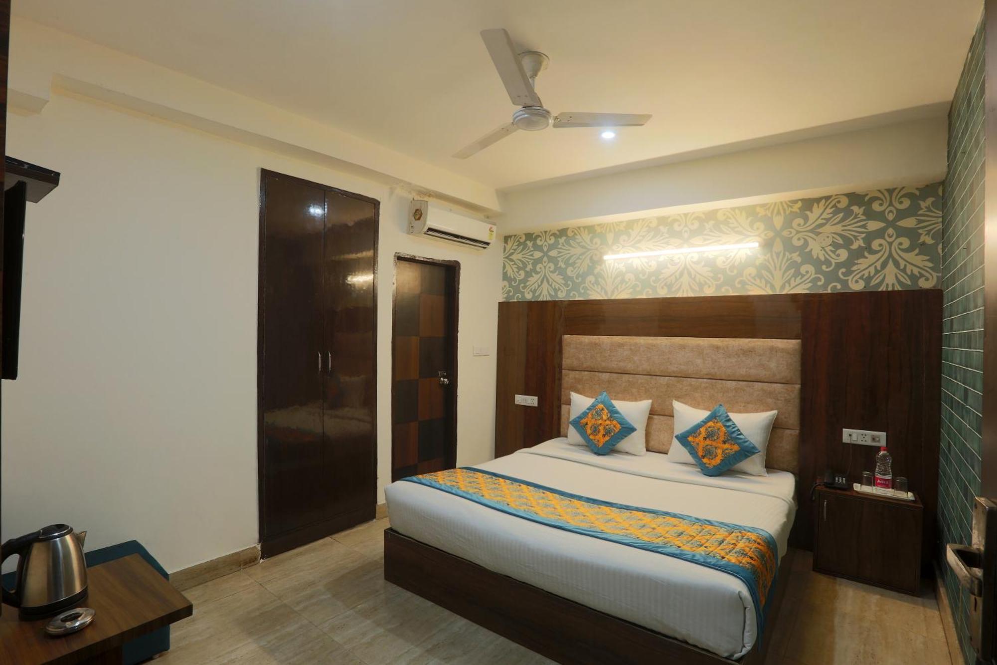 Airport Hotel Mayank Residency New Delhi Buitenkant foto