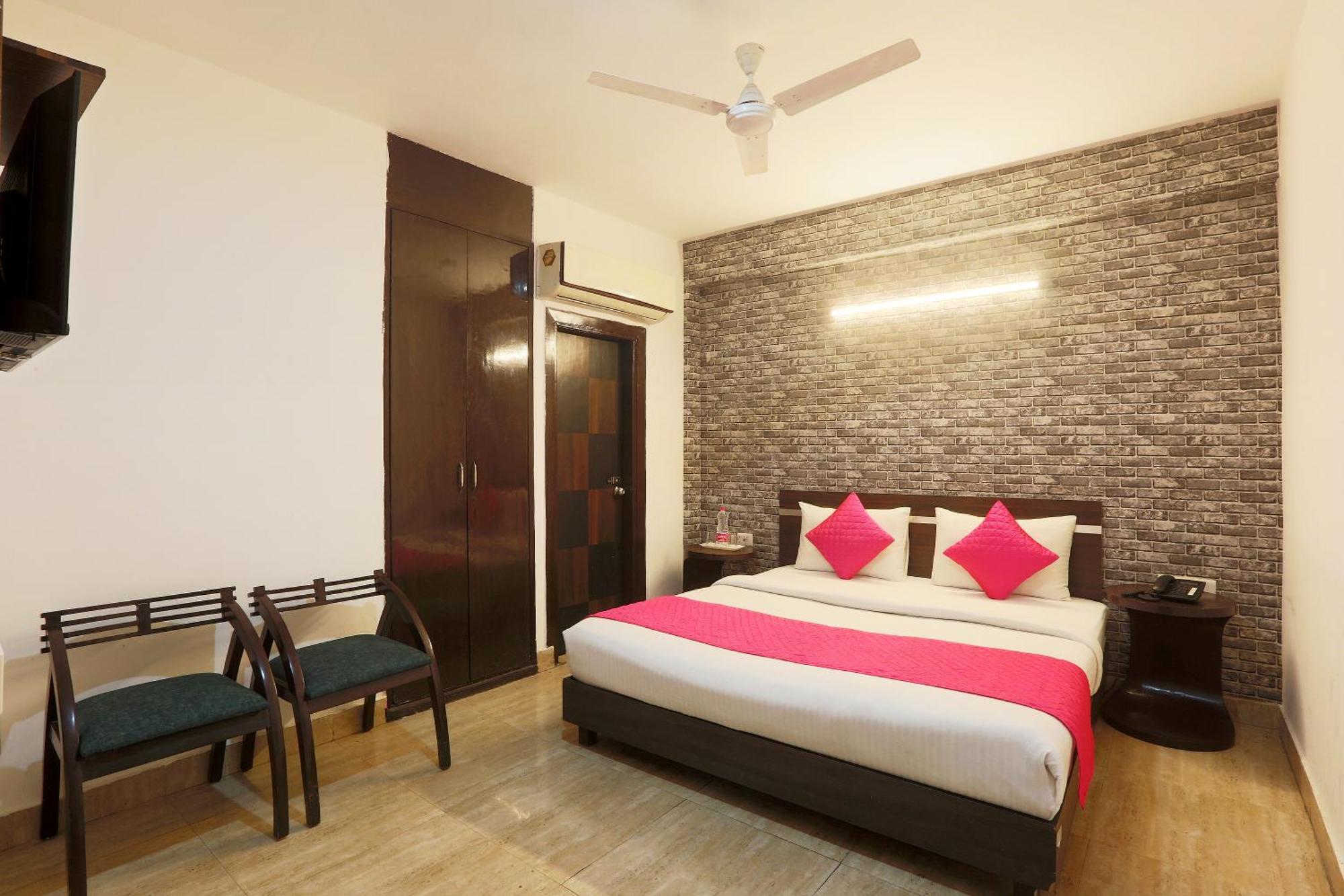 Airport Hotel Mayank Residency New Delhi Buitenkant foto