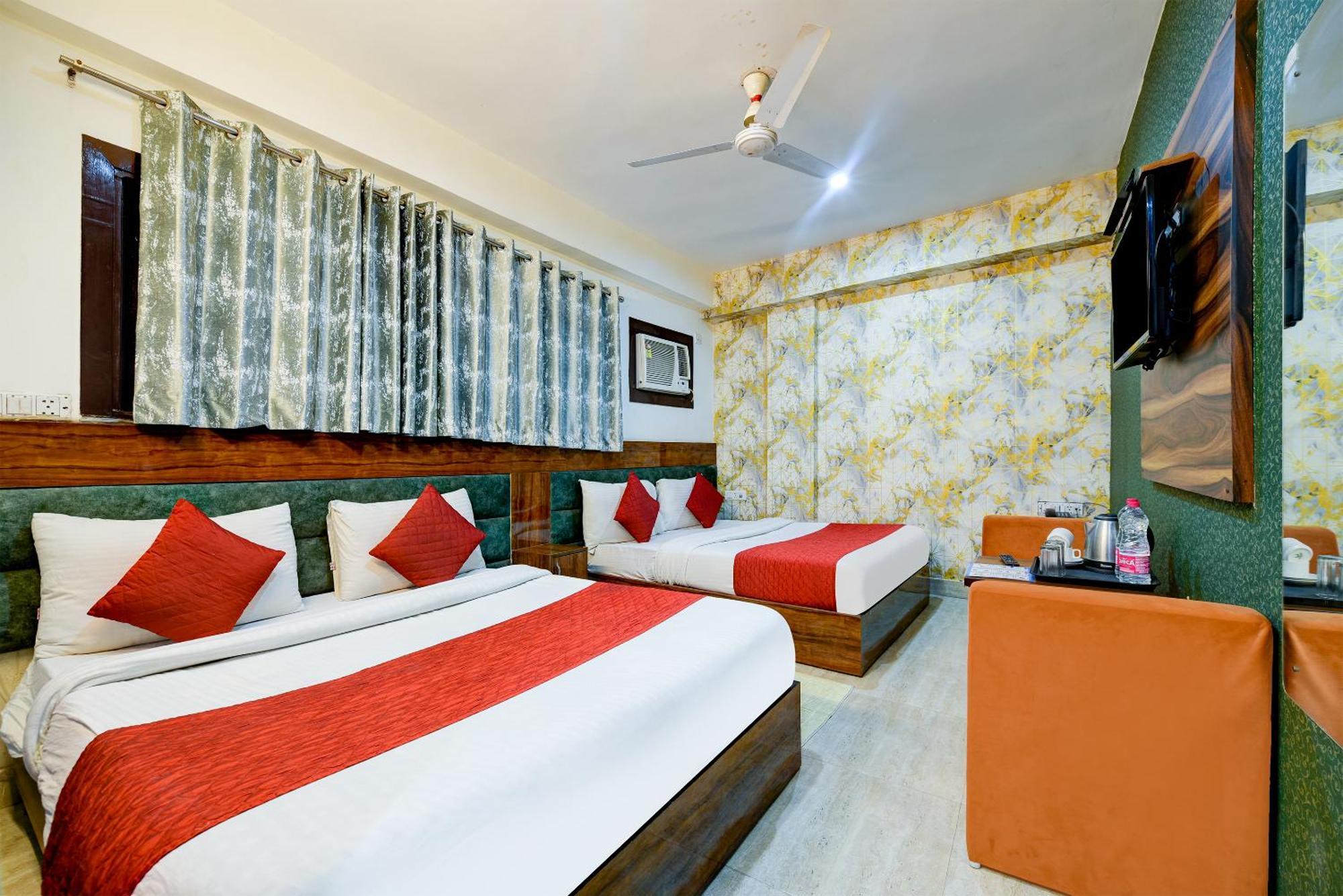 Airport Hotel Mayank Residency New Delhi Buitenkant foto
