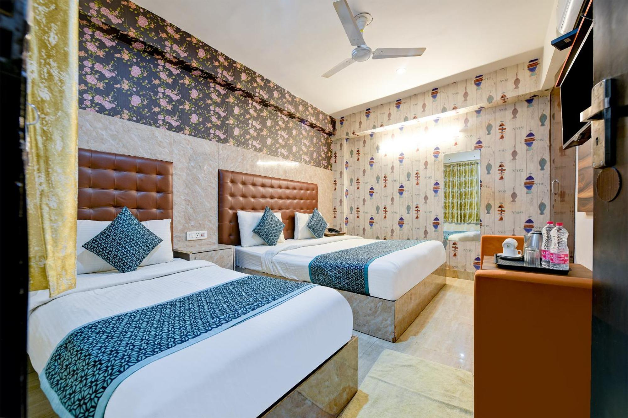 Airport Hotel Mayank Residency New Delhi Buitenkant foto