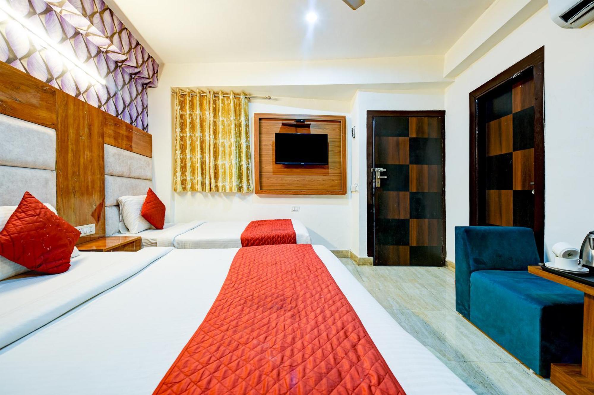 Airport Hotel Mayank Residency New Delhi Buitenkant foto
