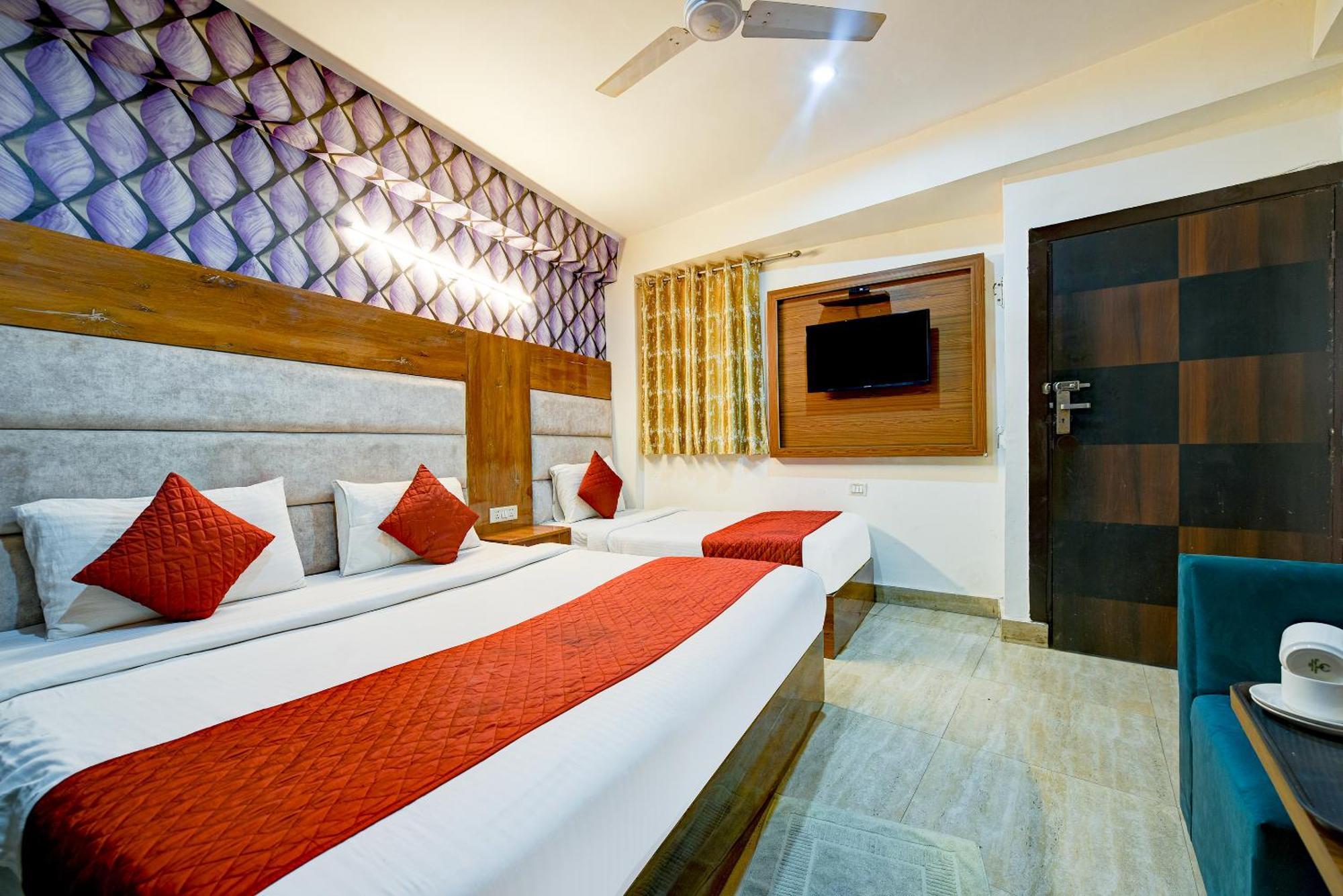 Airport Hotel Mayank Residency New Delhi Buitenkant foto