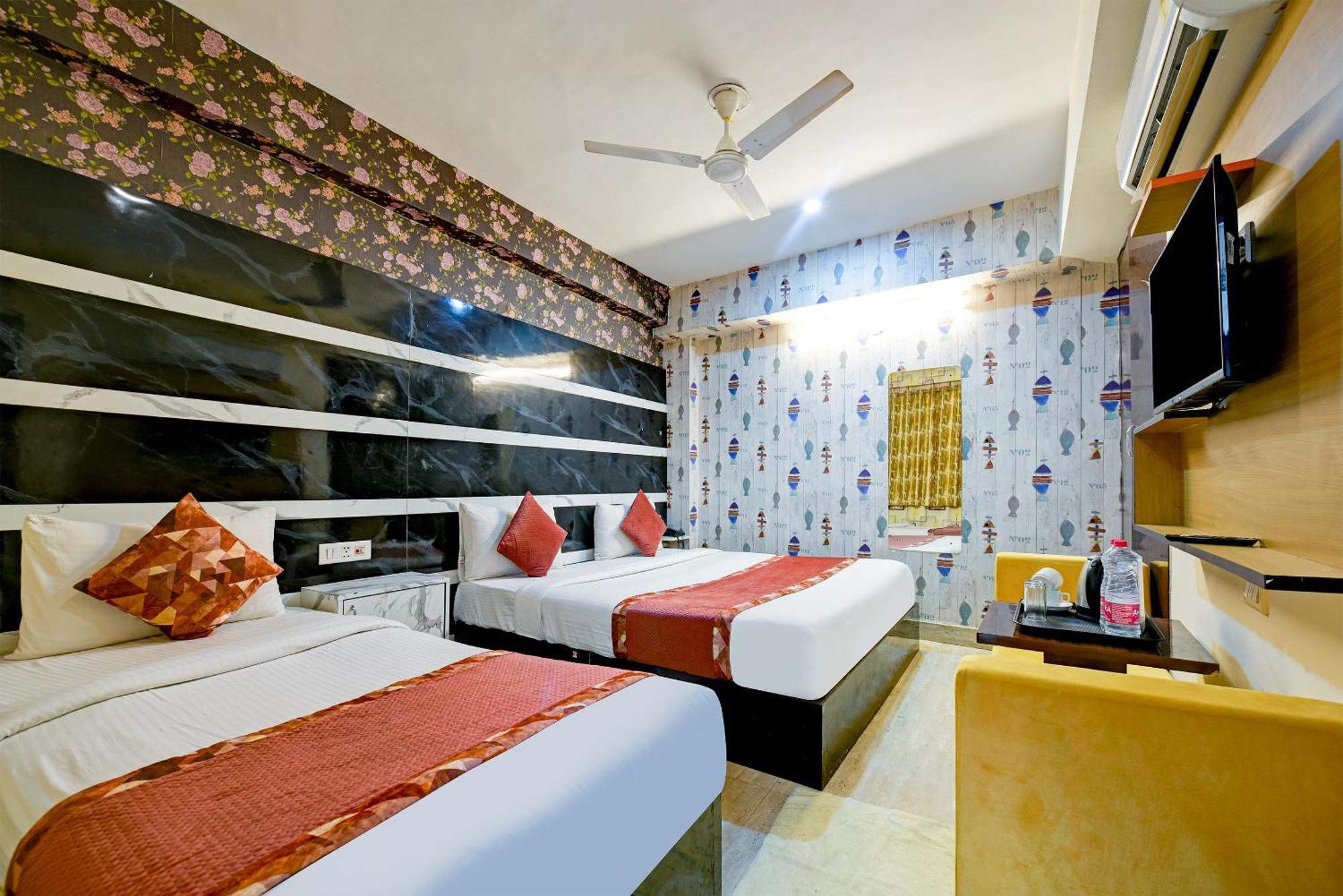 Airport Hotel Mayank Residency New Delhi Buitenkant foto