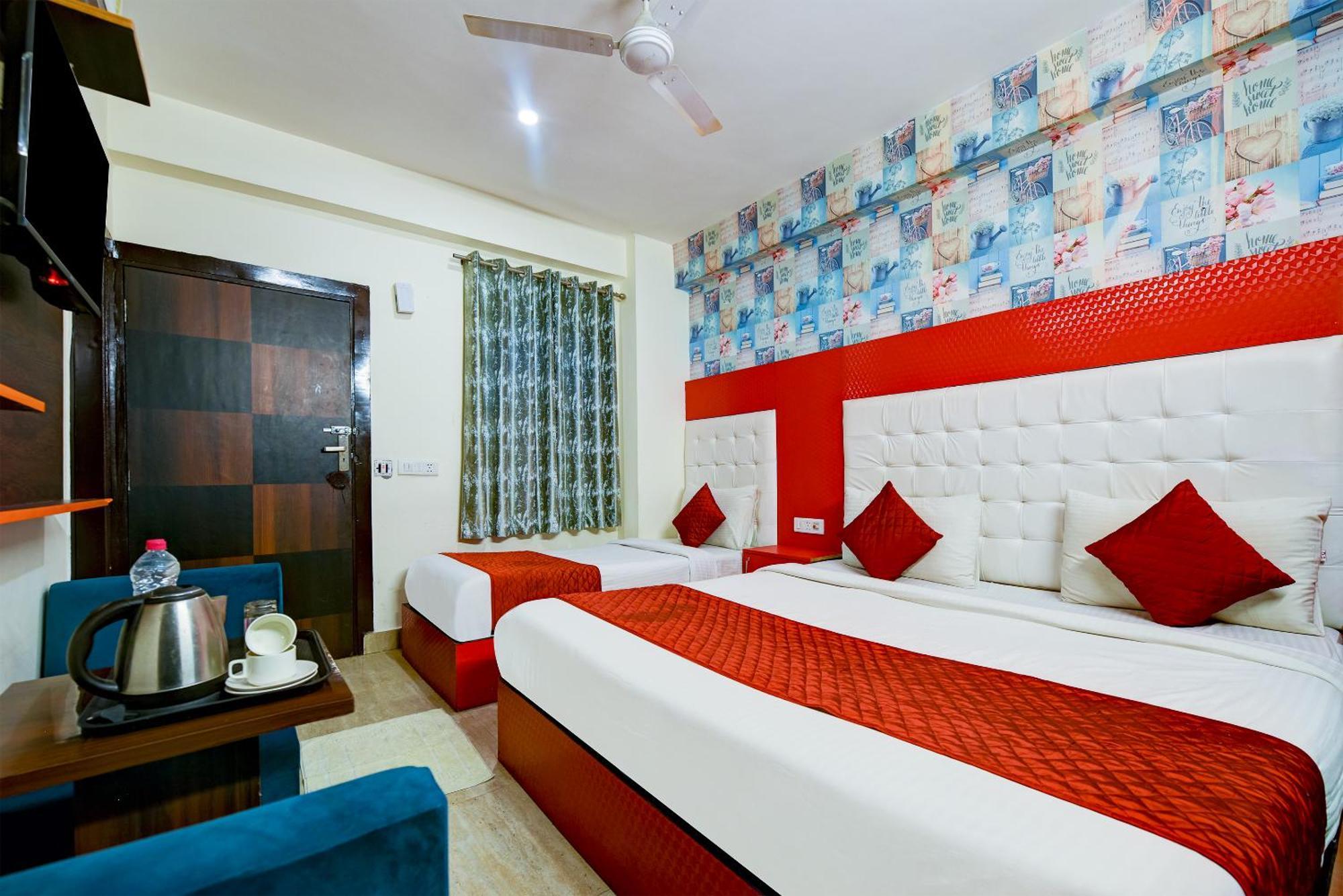 Airport Hotel Mayank Residency New Delhi Buitenkant foto