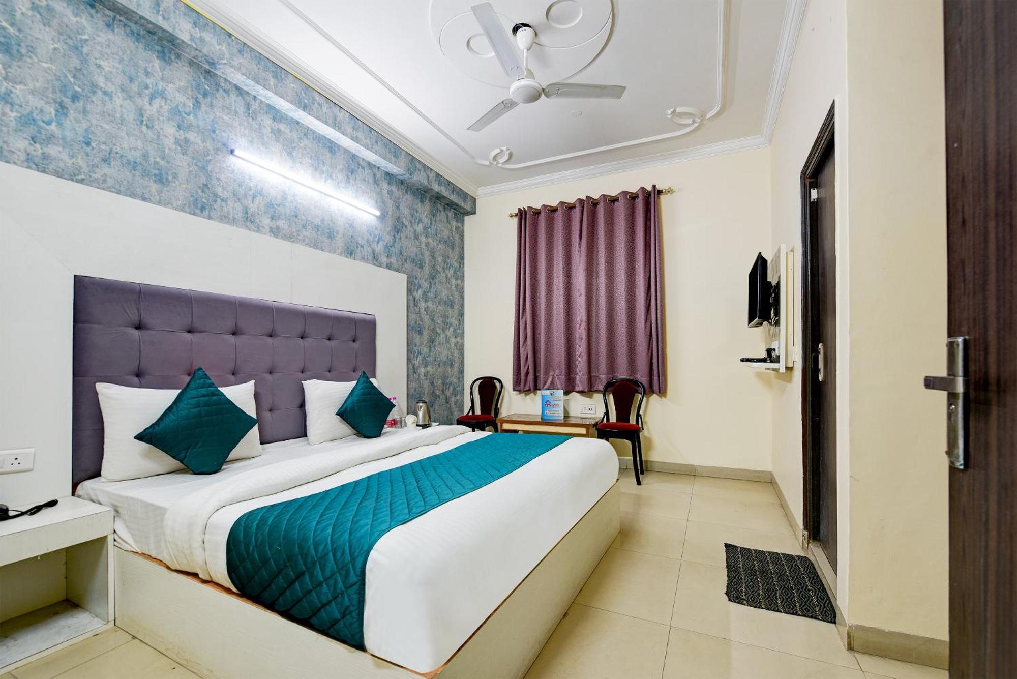 Airport Hotel Mayank Residency New Delhi Buitenkant foto
