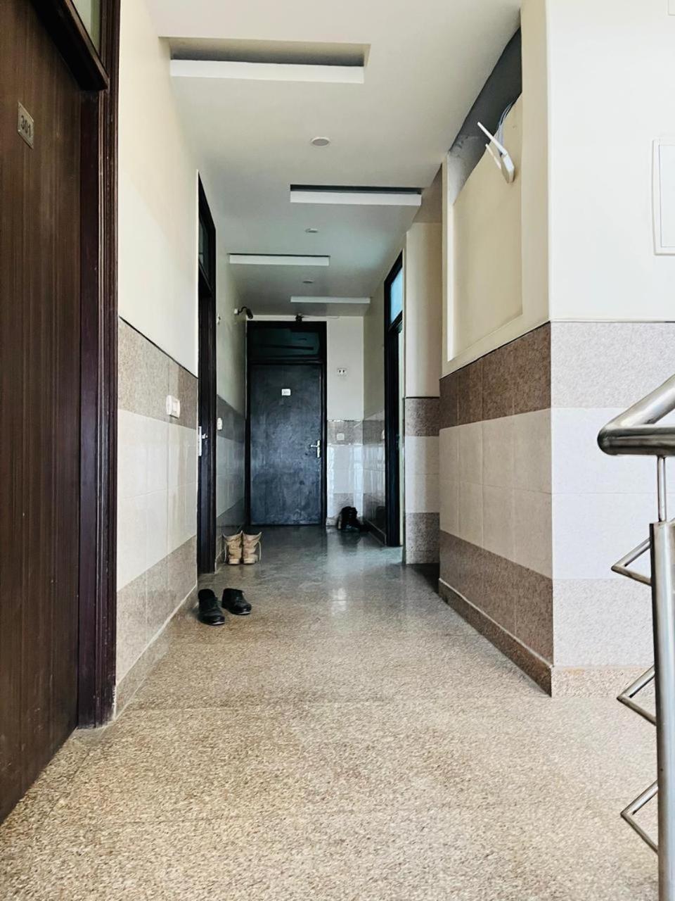 Airport Hotel Mayank Residency New Delhi Buitenkant foto